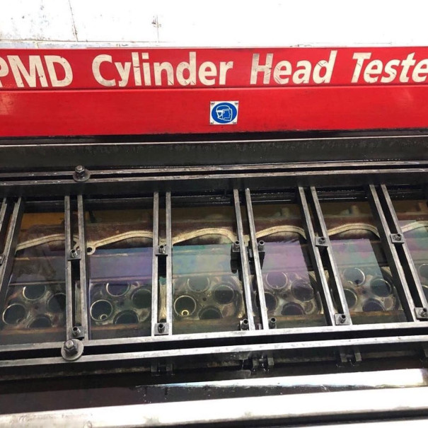 Перевірка на Герметичність та Виявлення Тріщин у Головці Блоку Циліндрів (ГБЦ)